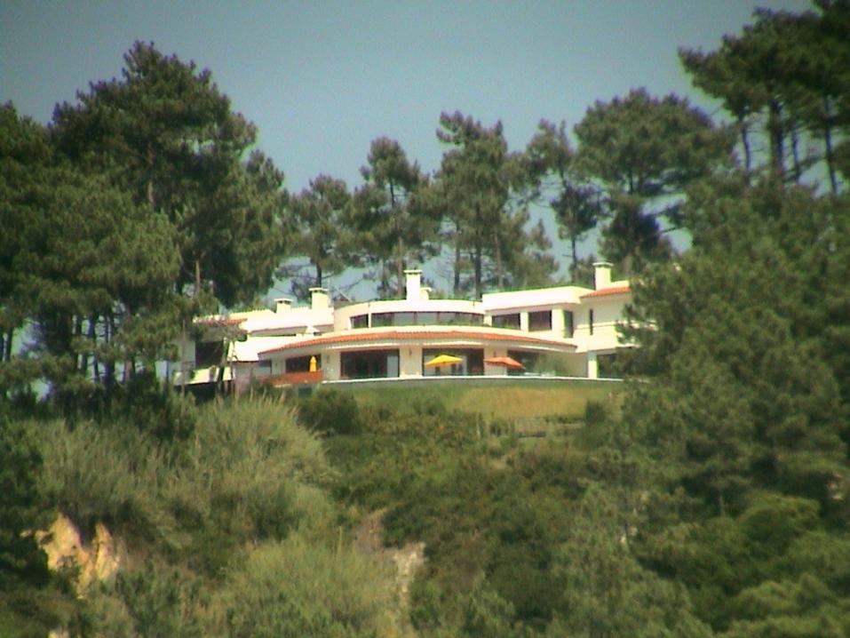 Villa For Sale in Leiria Portugal