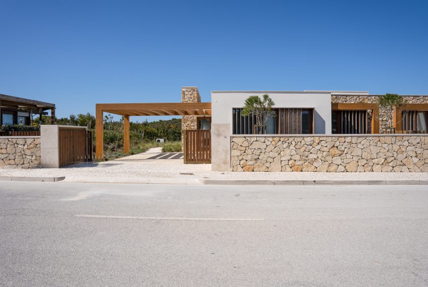 Villa For Sale in Obidos Portugal
