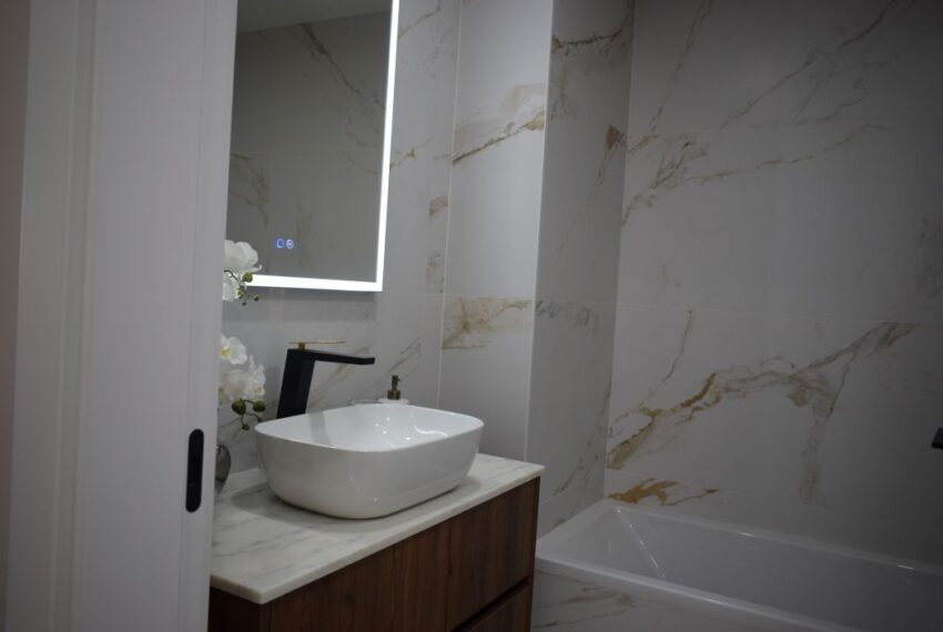 Bathroom with Tub