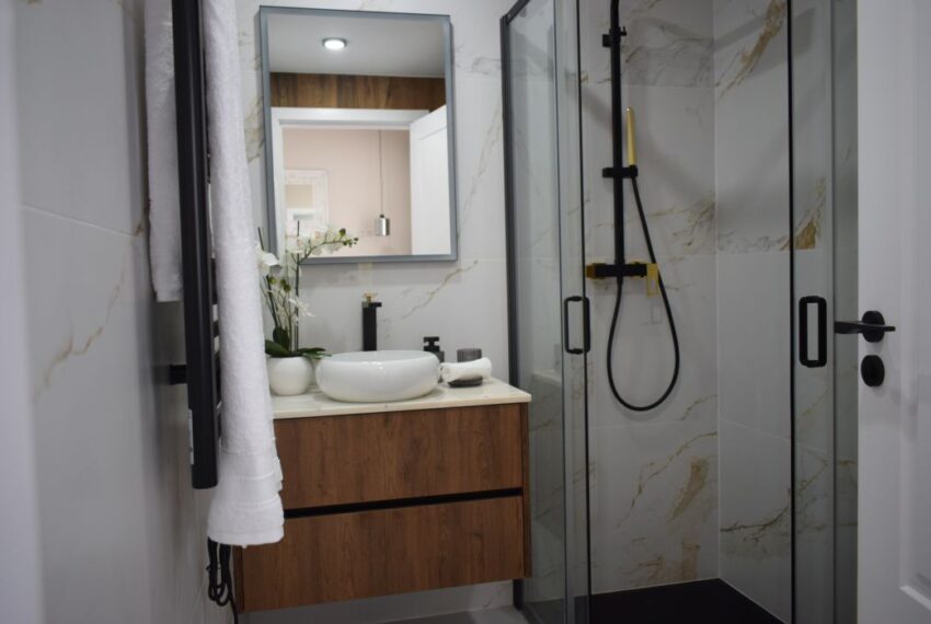ensuite bathroom