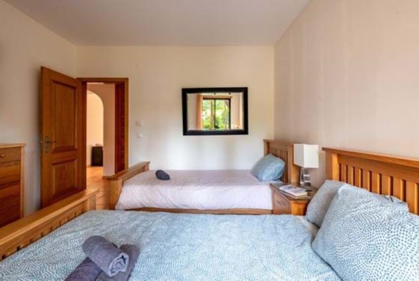 2 Beds