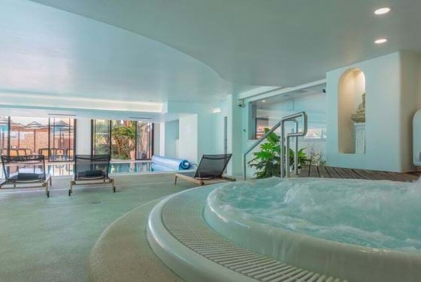 Jacuzzi