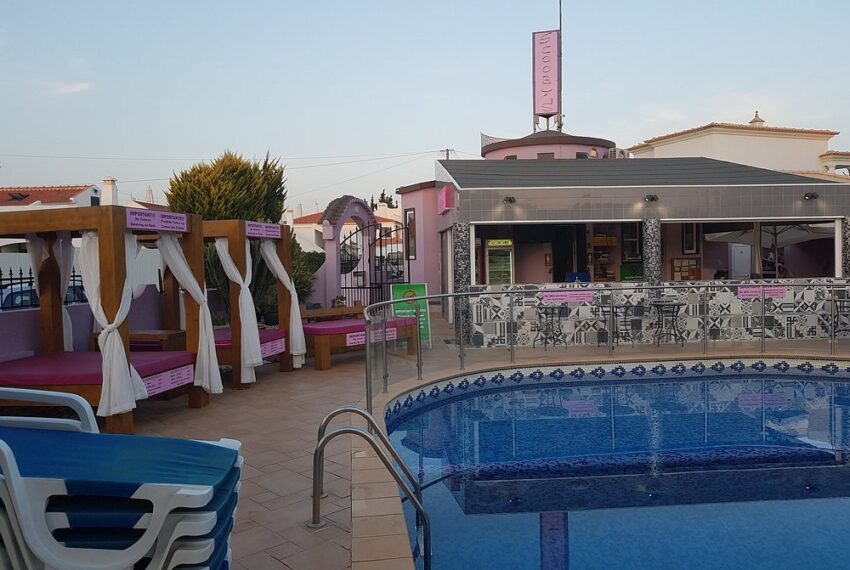 scooby-s-pool-bar (3)