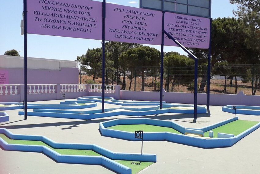 scooby-s-pool-bar (5)