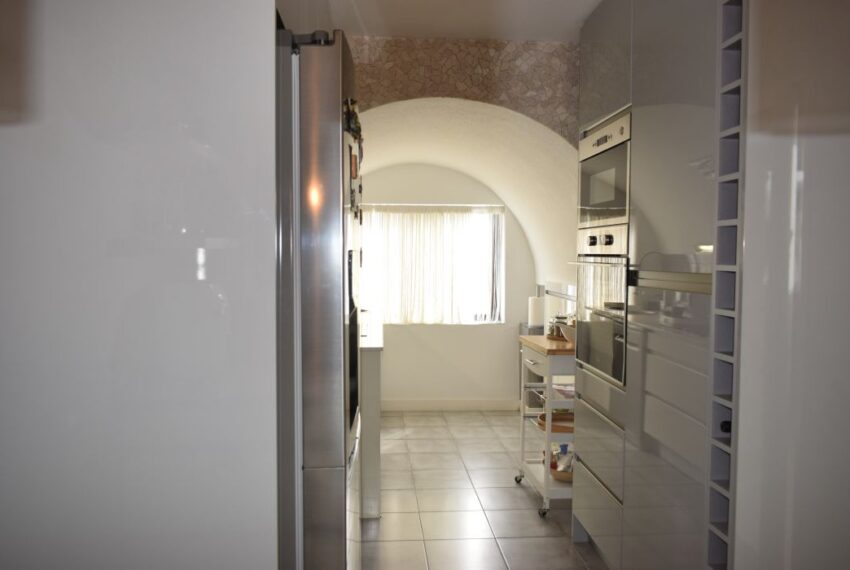 kitchen walk way